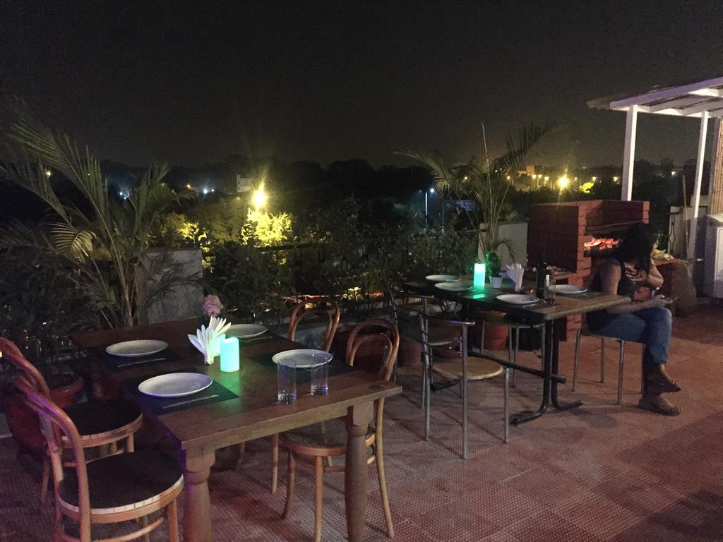 Mykonos Guest House And Spa New Delhi Ngoại thất bức ảnh